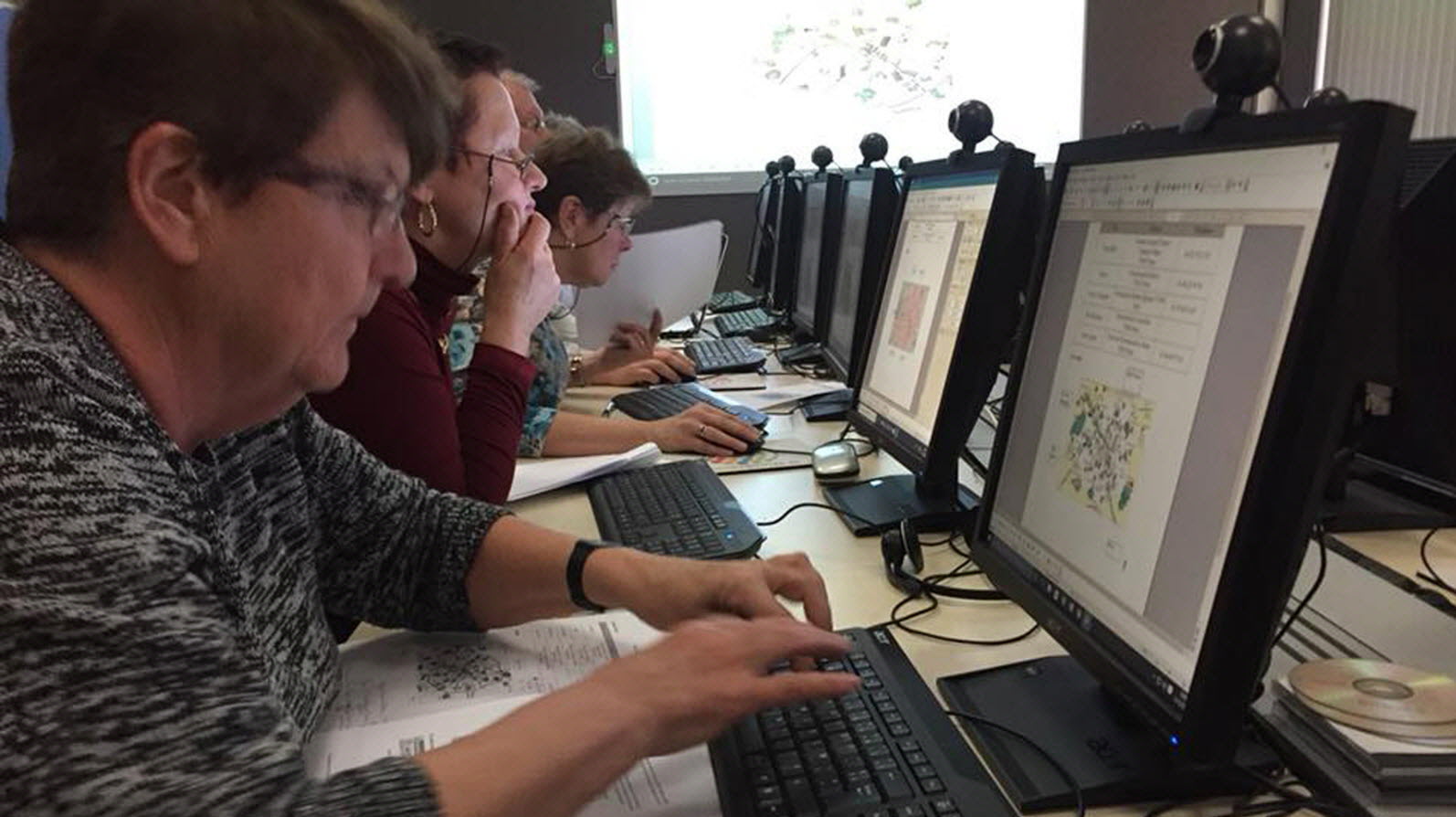 Premiers ateliers num&eacute;riques &agrave; l&rsquo;espace de formation